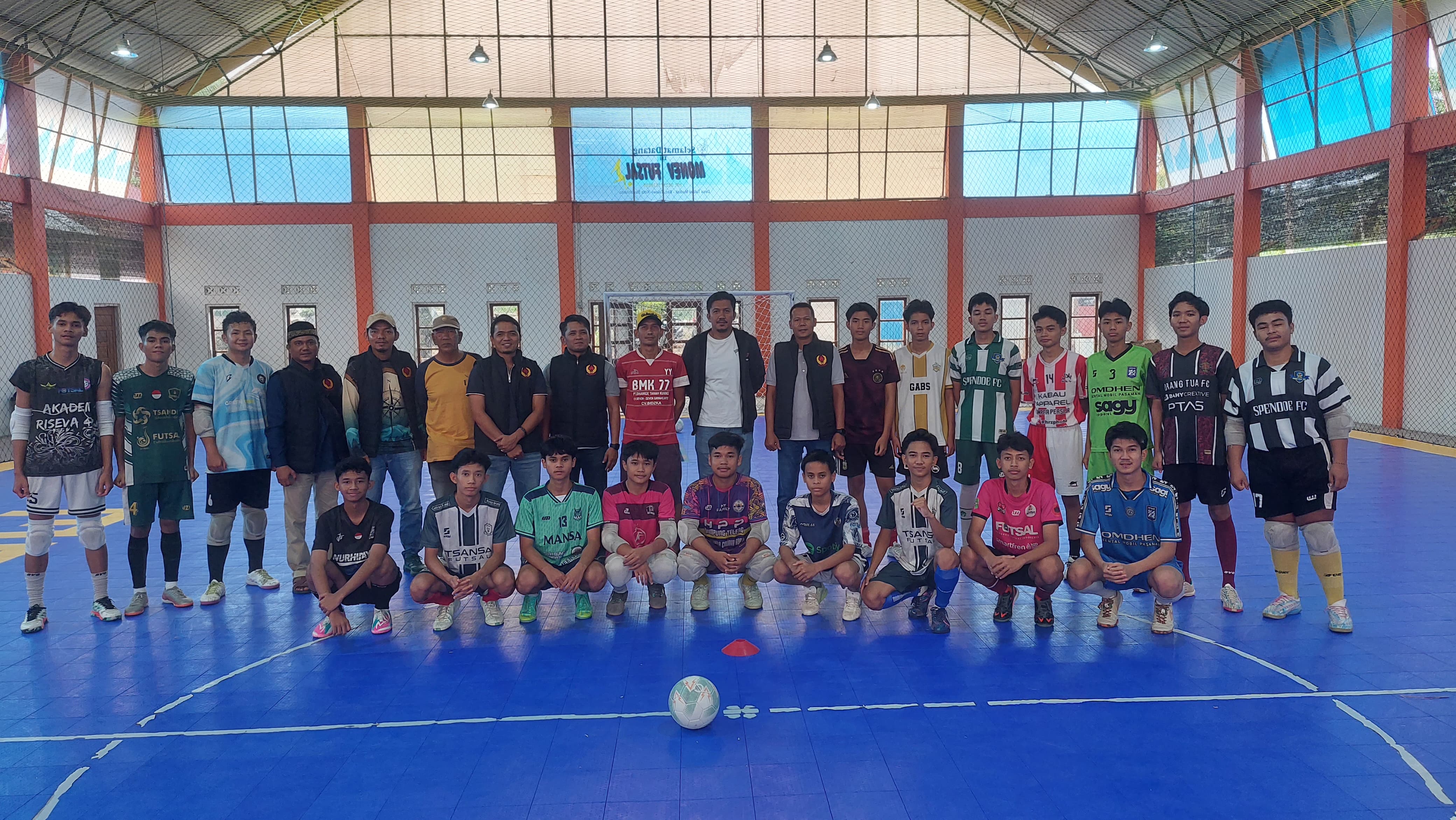 KONI Sawahlunto Tinjau  Latihan Tim Futsal